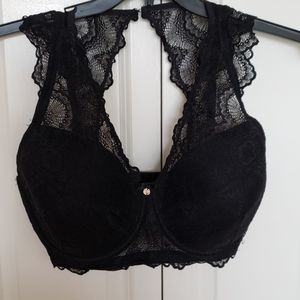 Sexy Black Bra with Feminine Straps and Back